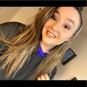 Meet your Posher, Leah